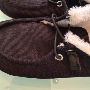Black Corduroy Fur-Lined Shoes